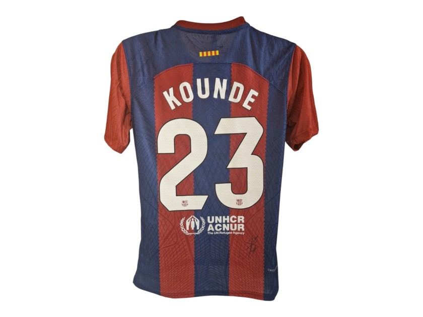 Maglia FC Barcelona 2023/24 firmata da Jules Kounde in versione giocatore replica