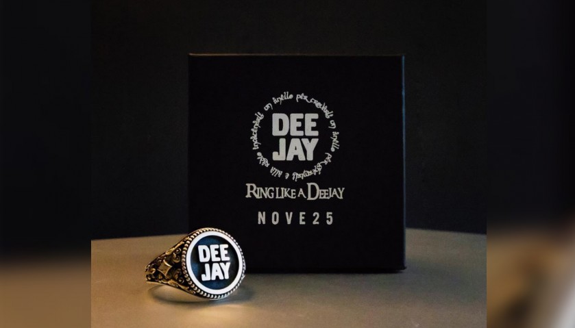 'Ring Like a DeeJay' - Size 18