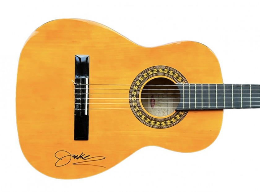 Chitarra acustica autografata da Jeff Beck 