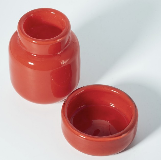 "The ambiguity of the open bottle" by Mathias Hahn - Red Jar