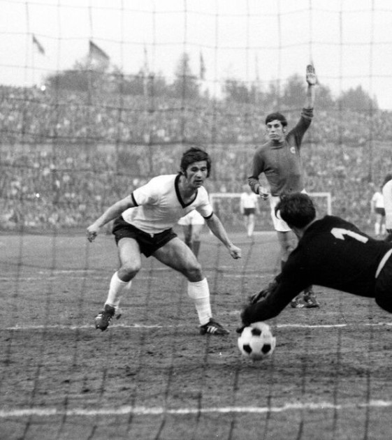 Gerd Muller's Worn and Signed Shirt, West Germany vs Yugoslavia 1970