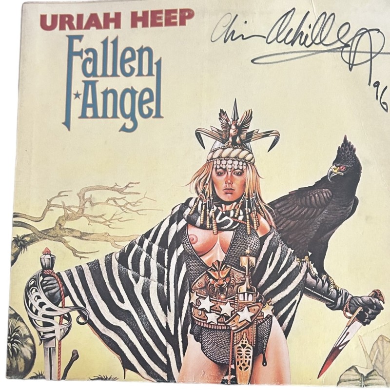 Chris Achilleos ha firmato l'LP in vinile "Fallen Angel".