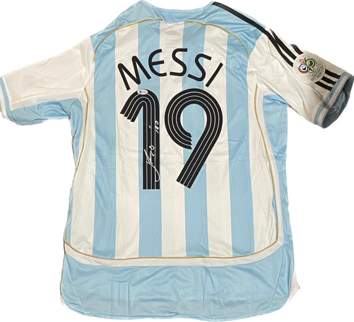 Replica della maglia firmata di Lionel Messi per l'Argentina 2006