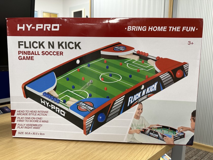 Flick n Kick - Pinball Soccer Game