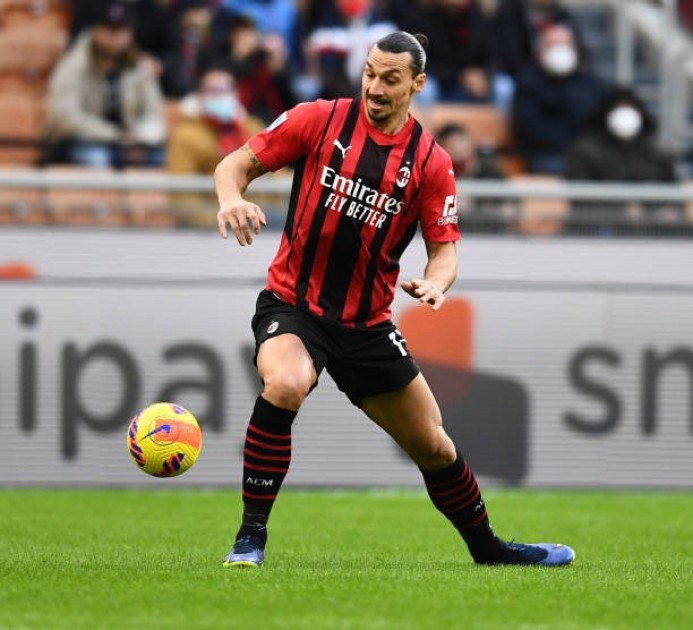 Ibrahimovic Official AC Milan Signed Shorts, 2021/22 