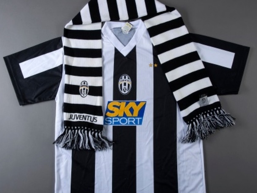 Maglia e sciarpa ufficiali dello Juventus Club Mike Bongiorno - CharityStars