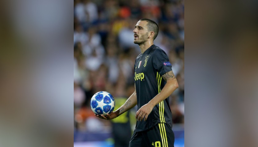 Official UCL 2018/19 Football - Signed by Bonucci