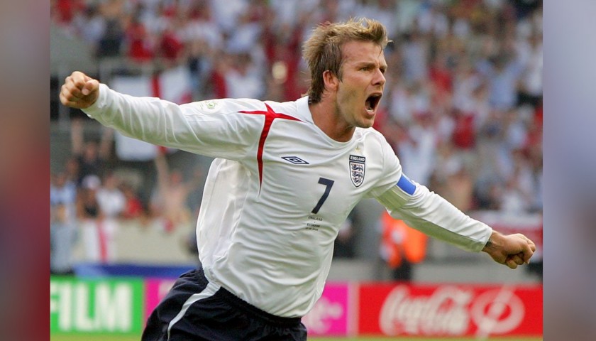Pallone Inghilterra autografato da David Beckham