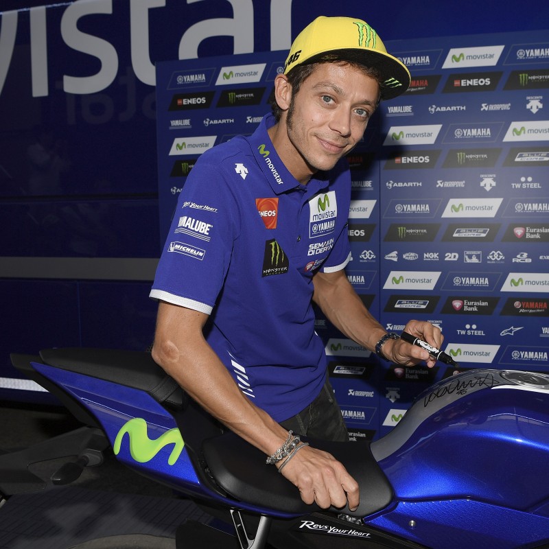 Meet Valentino Rossi and Take Home his Signed Yamaha YZF-R1