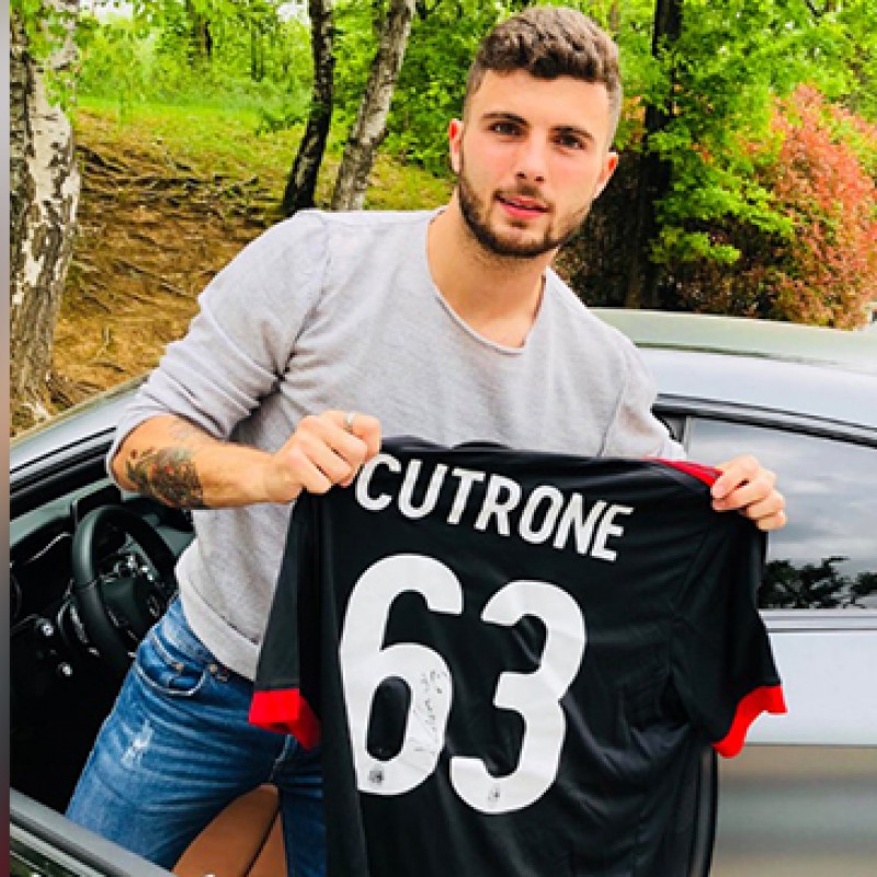 Cutrone's Signed Official 2017/18 Milan Shirt