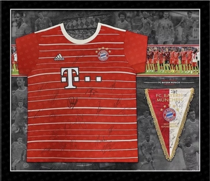 Bayern Munich 2022/23 Squad Signed Shirt And Pennant Display