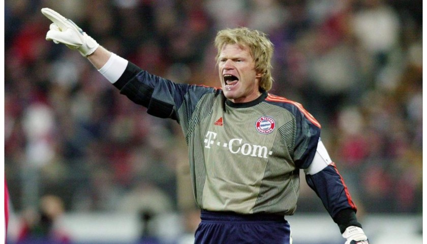 Kahn's Official Bayern Munich Signed Shirt, 2003/04