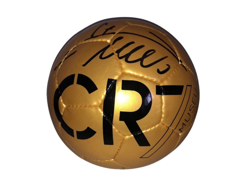 Pallone CR7 Museum - Autografato da Cristiano Ronaldo - CharityStars