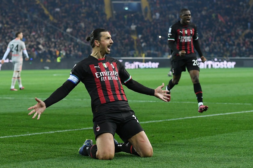Ibrahimovic Official AC Milan Signed Shorts, 2022/23
