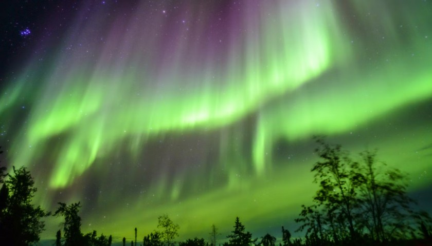 Esperienza Volo Alla Scoperta Dell'aurora Boreale Per Due Persone ...