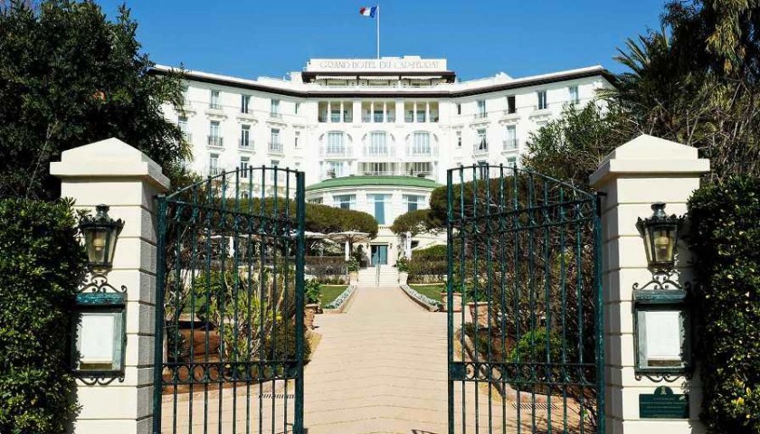 Stay at the Four Seasons Grand-Hotel du Cap-Ferrat 