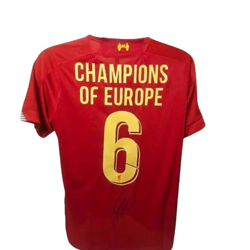 La maglia ufficiale del Liverpool 2019/20 firmata da Jurgen Klopp per la Champions League