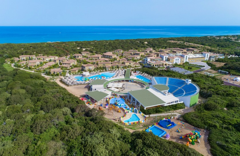 Sardinia Luxury Beach Escape: Seven Nights All-Inclusive Family Retreat