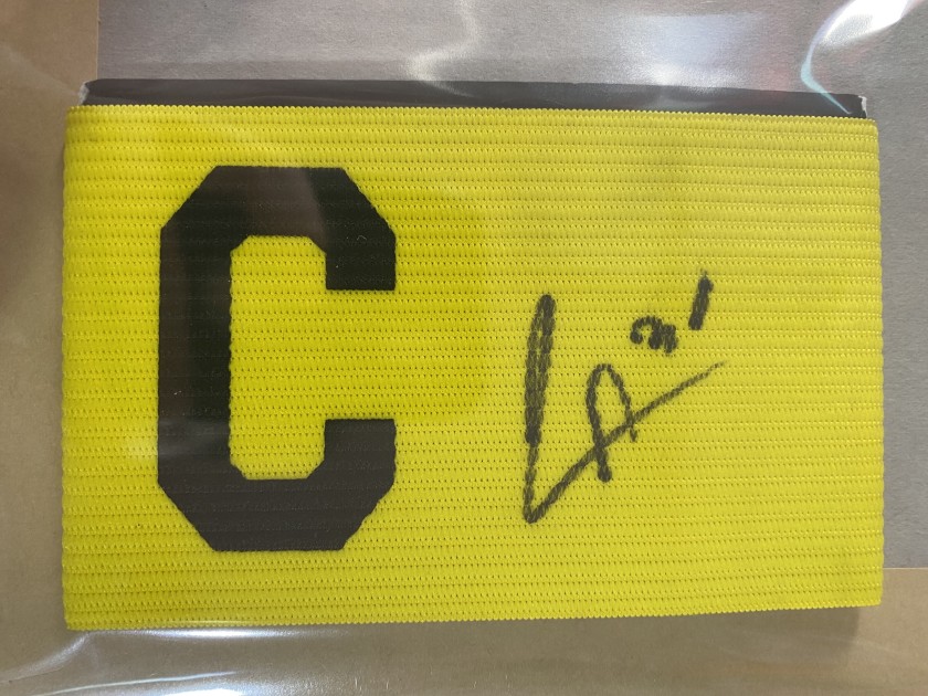  Fascia da capitano autografata da Mattia Caldara