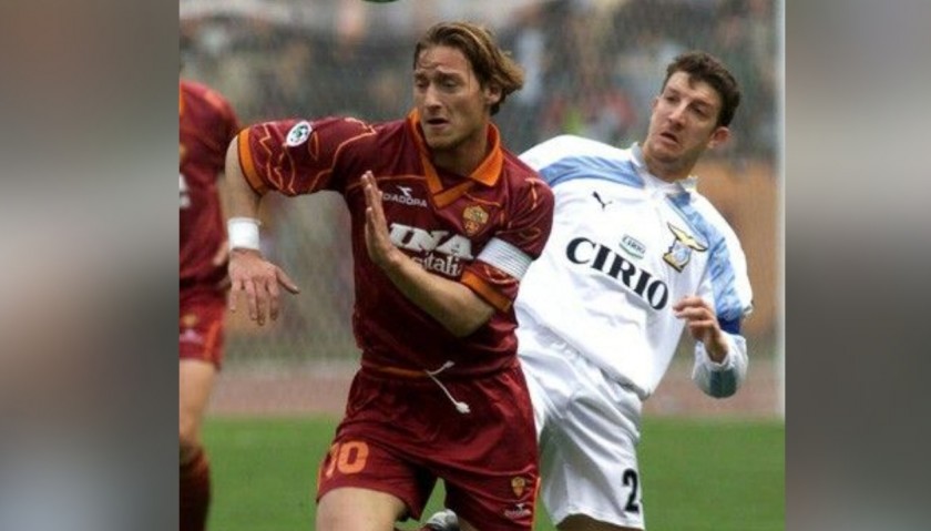 Maglia Totti Roma, 1998/99 - Autografata e incorniciata - CharityStars