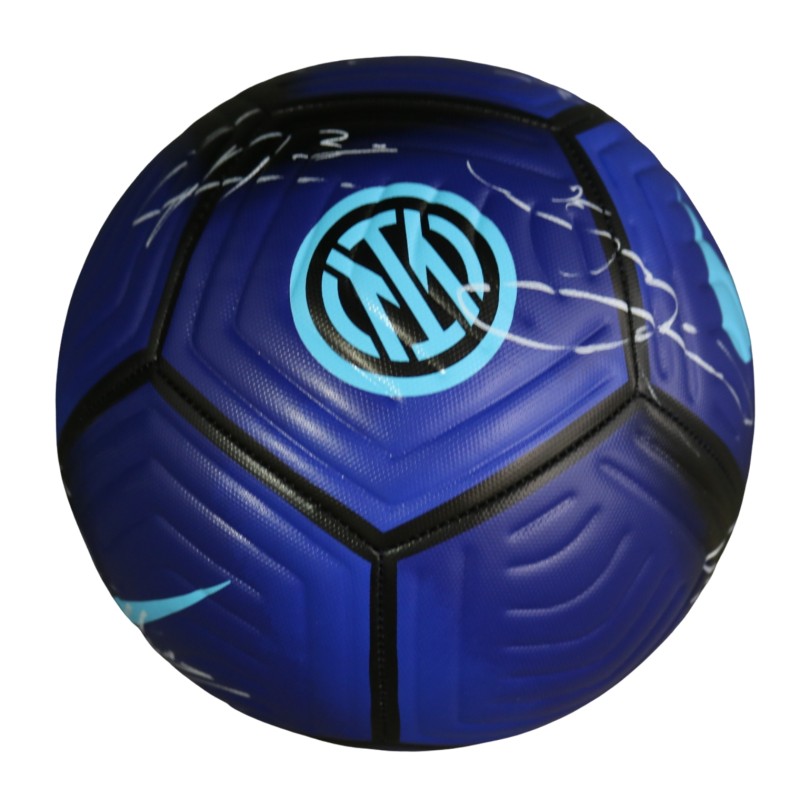Inter Official Football, 2025/26 - Signed by the Squad
