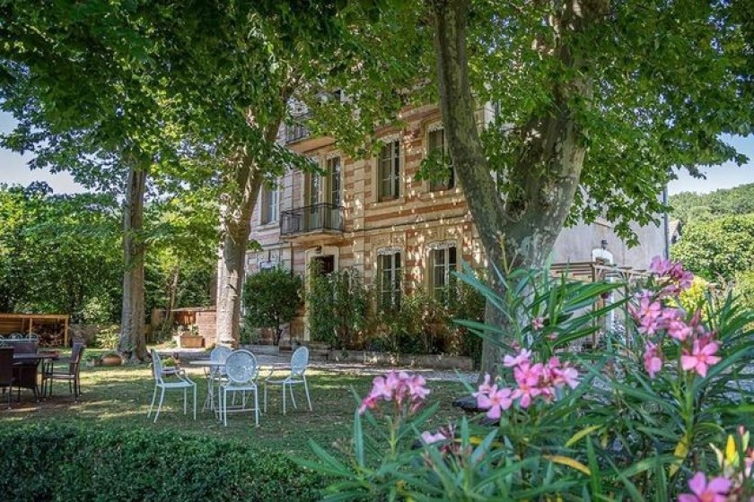 Les Marguerites Chambre 3 Night Stay For Two, South Of France