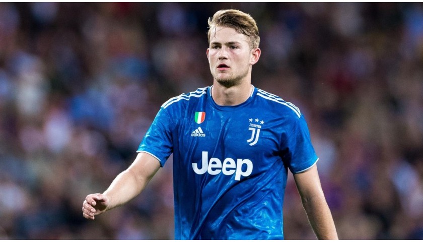 De Ligt's Official Juventus Shirt, 2019/20 - Signed by the Players