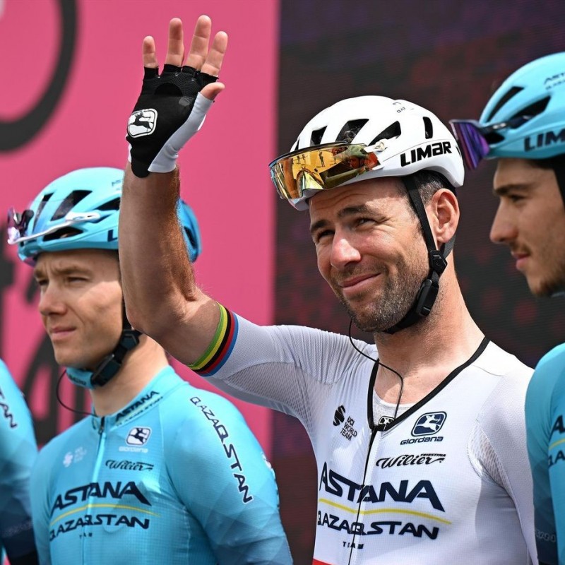 Maglia gara Team Astana, Giro d’Italia 2023 - Autografata dal team