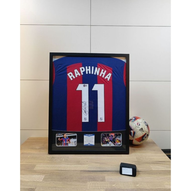 Maglia dell'FC Barcelona firmata e incorniciata da Raphinha
