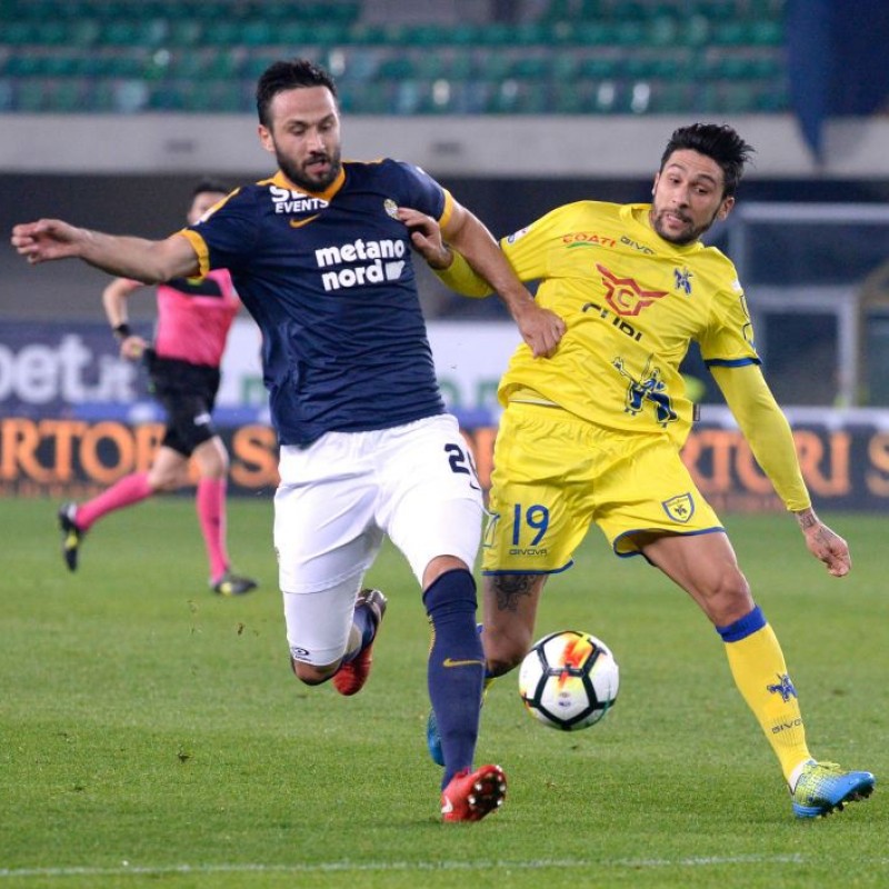Vuković's Match-Worn 2018 Hellas-Chievo Shirt with "Ciao Davide" Patch