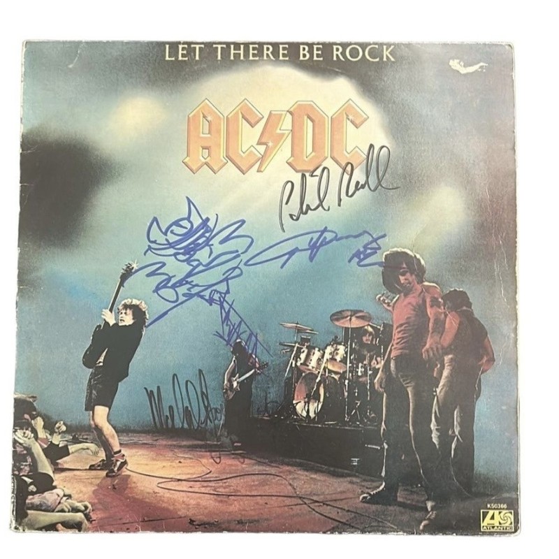 LP in vinile firmato "Let There Be Rock" degli AC/DC