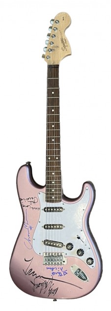 Chitarra elettrica Fender autografata dai Fleetwood Mac 