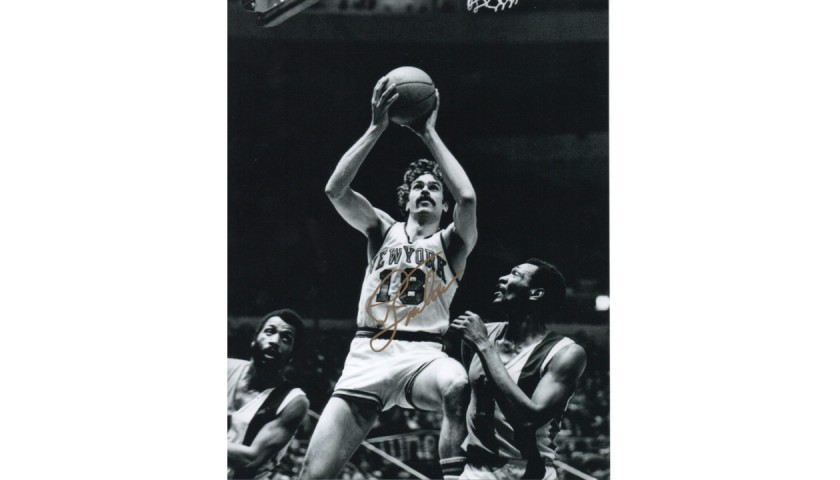 Phil Jackson Signed Photograph