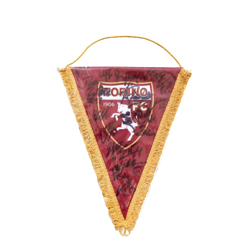 Official Torino pennant - Signed by the Team