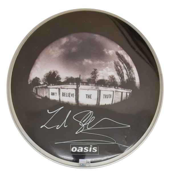 Pelle di tamburo autografata da Zak Starkey degli Oasis 