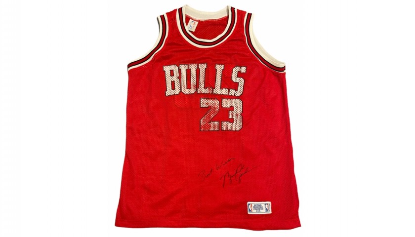 MICHAEL JORDAN 1980s Vintage Signed Chicago Bulls Jersey