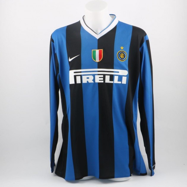 Materazzi's Inter shirt, issued season 2006/2007 - signed