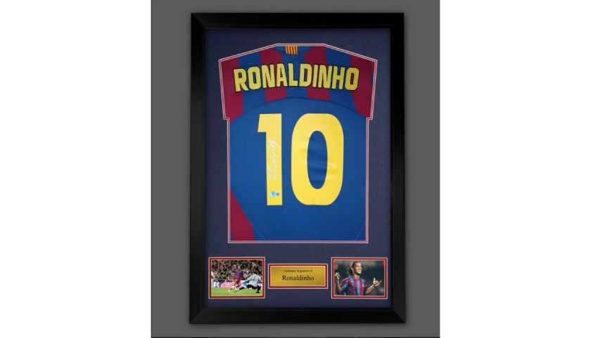Maglia da Calcio Ronaldinho Barcellona - Autografata e Incorniciata -  CharityStars