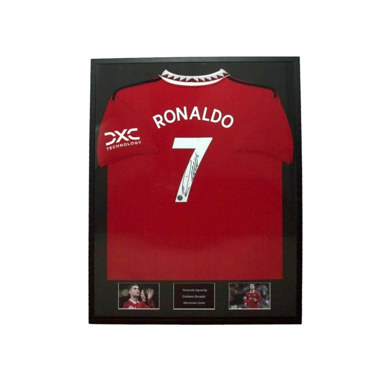 Camicia del Manchester United 2022/23 di Cristiano Ronaldo firmata e incorniciata