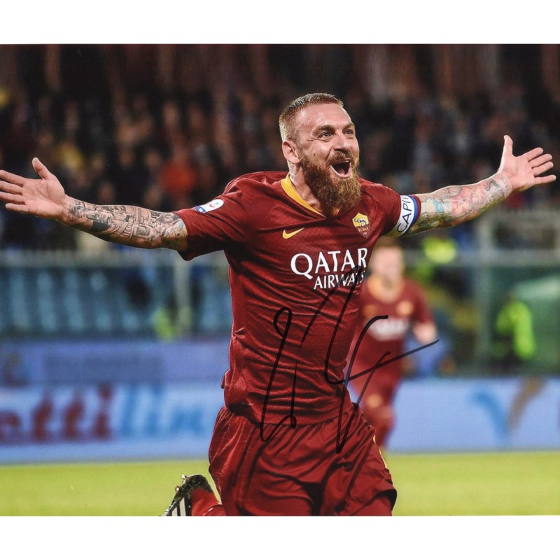 Photograph Signed by Daniele De Rossi