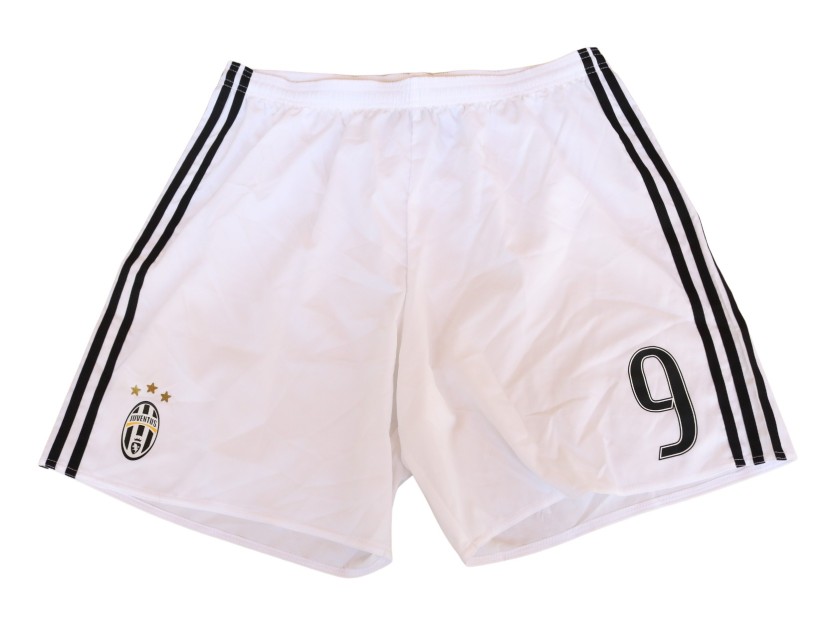 Higuain's Juventus Match Shorts, 2017/18