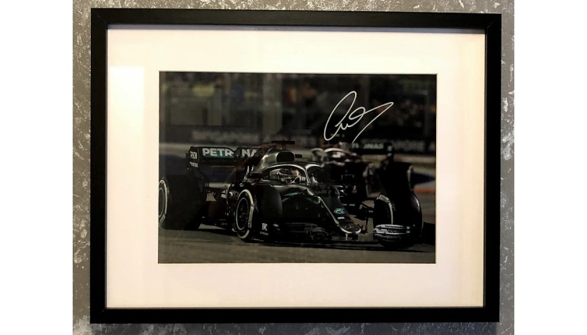 Lewis Hamilton Signed Photograph 
