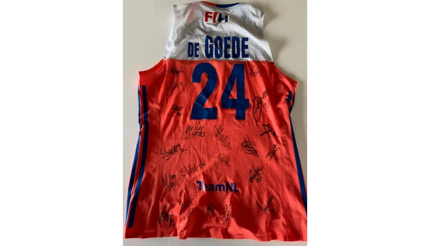 Multiple Holland Signed Field Hockey Federation Shirt of Eva de Goede