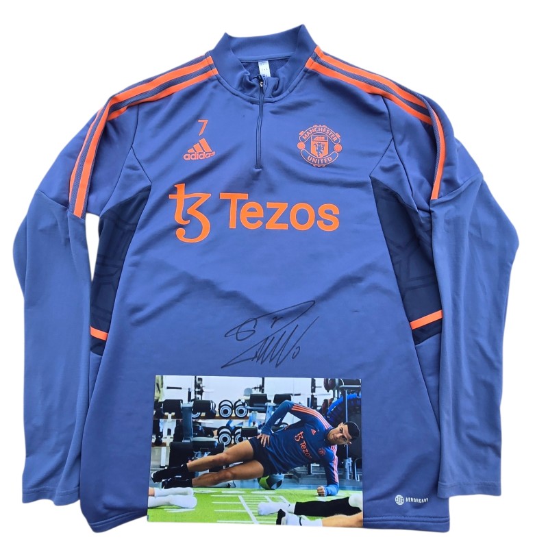 Ronaldo's Manchester United Signed Match-Worn Training Sweatshirt, 2022
