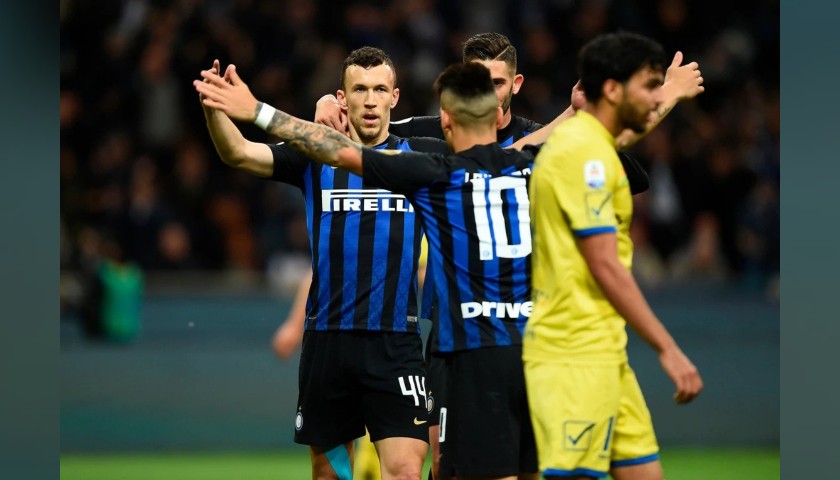 Maglia Perisic indossata Inter-Chievo 2019 - Patch Inter Forever