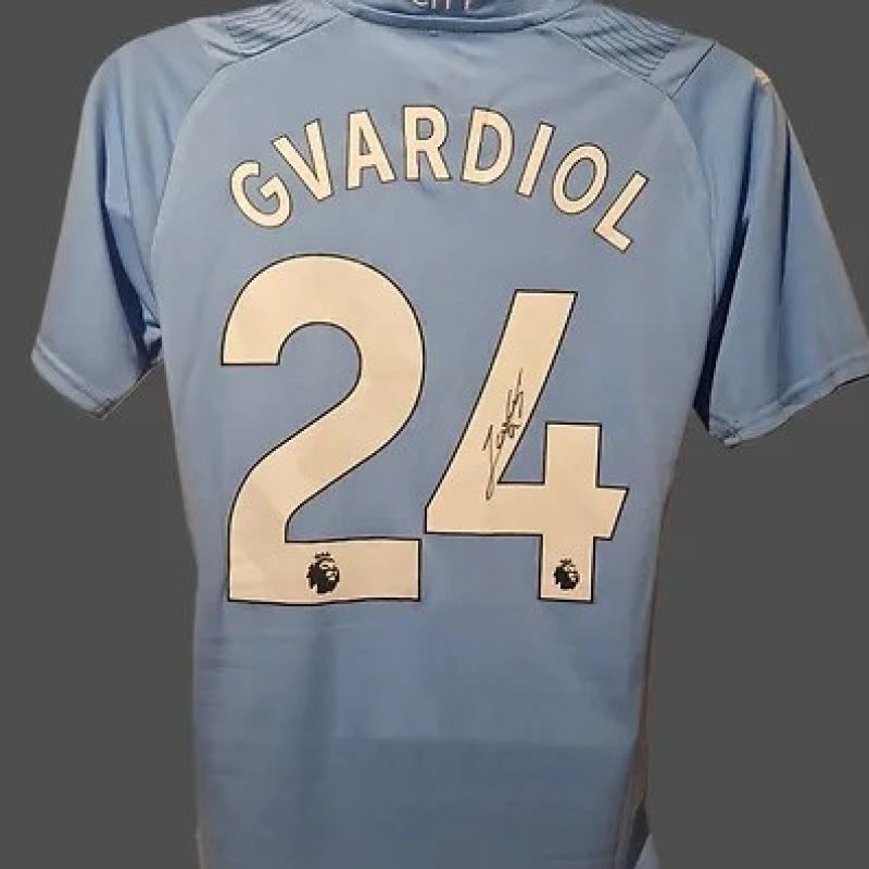 Maglia firmata da Josko Gvardiol per il Manchester City 2023/24, incorniciata