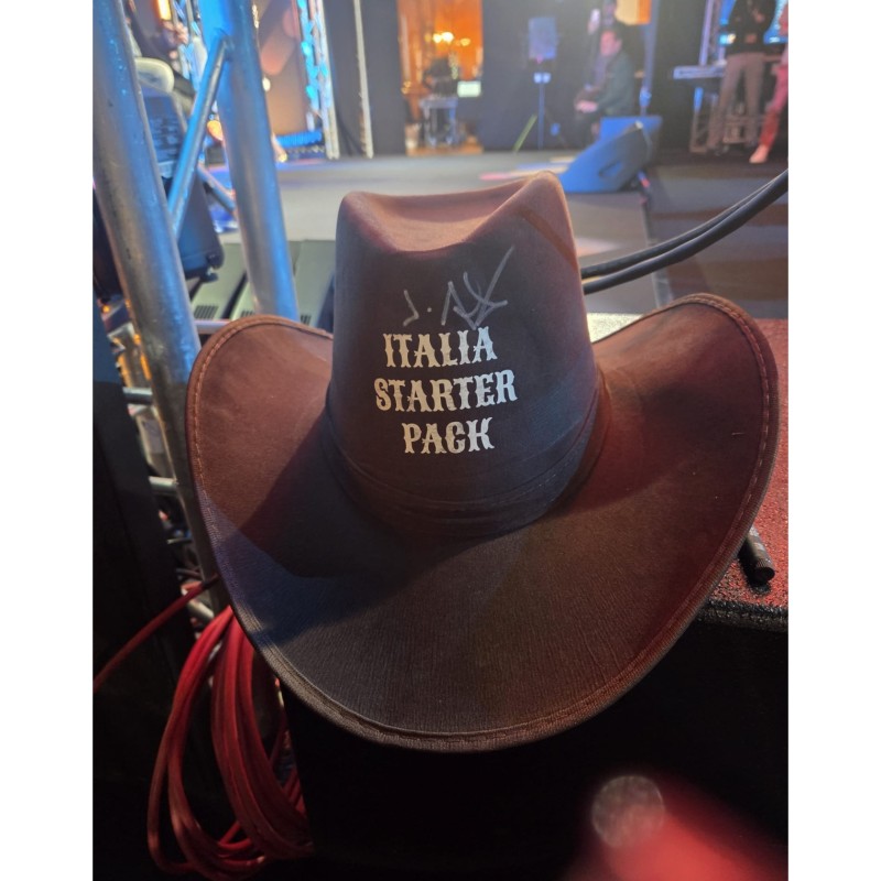 Cappello "Italia Starter Pack" - Autografato da J-Ax a Sanremo 2026