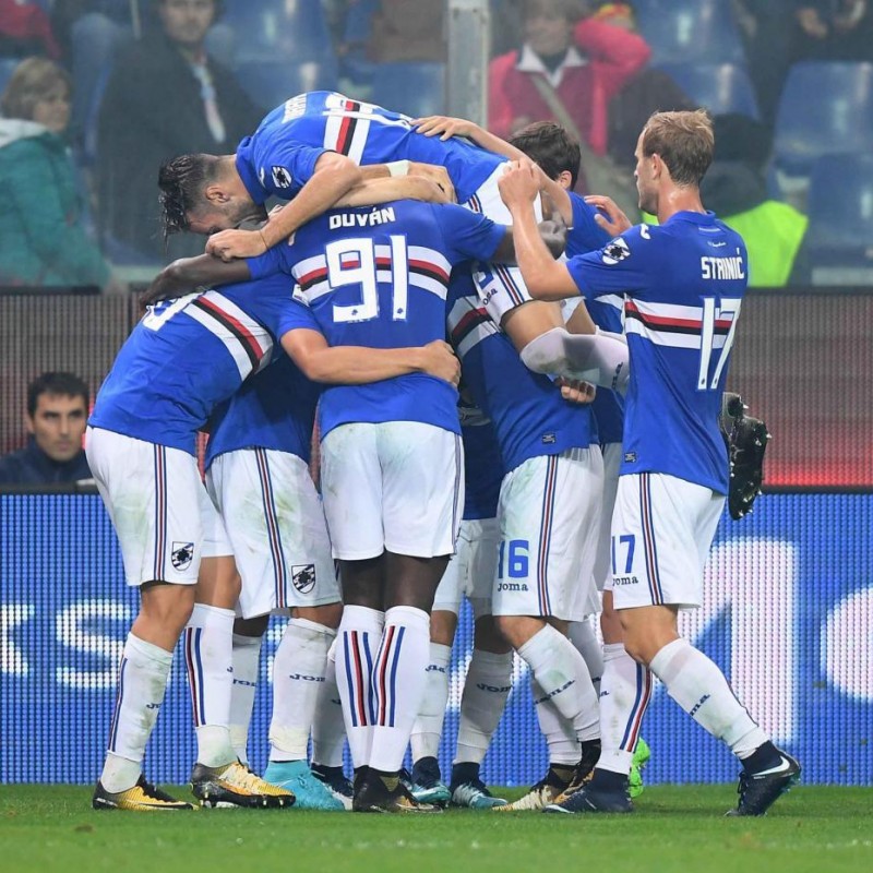 Personalized Christmas Wishes for You or a Friend from Sampdoria's Viviano and a Player of Your Choice