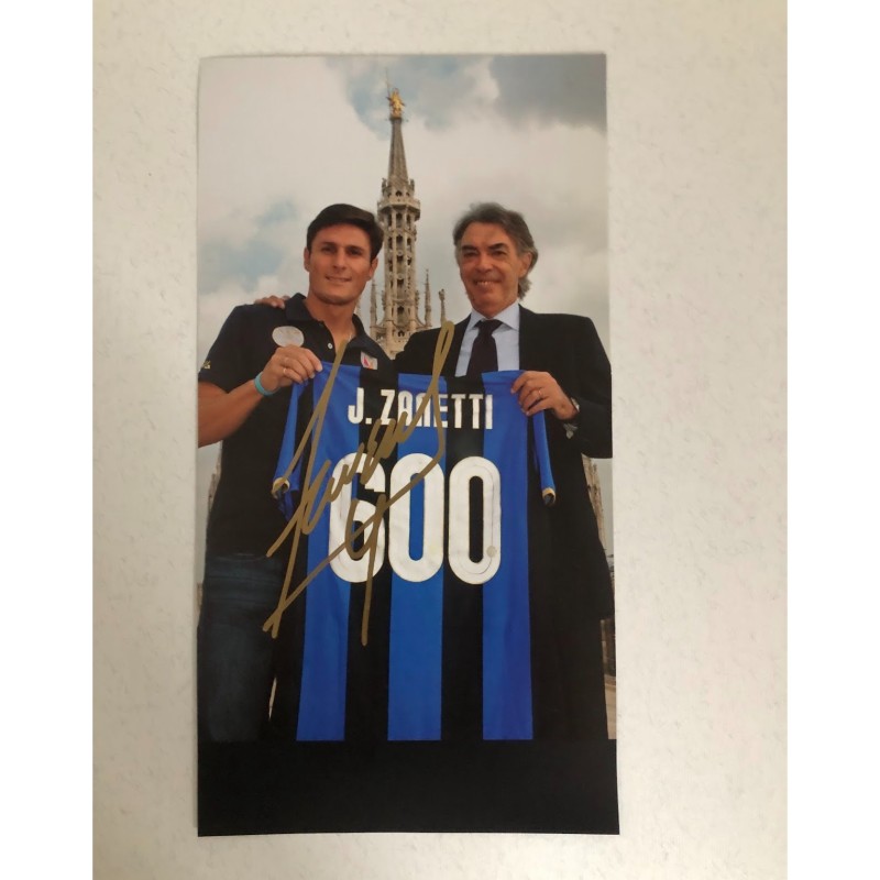 Zanetti's Signed Inter 600 Presences Photograph