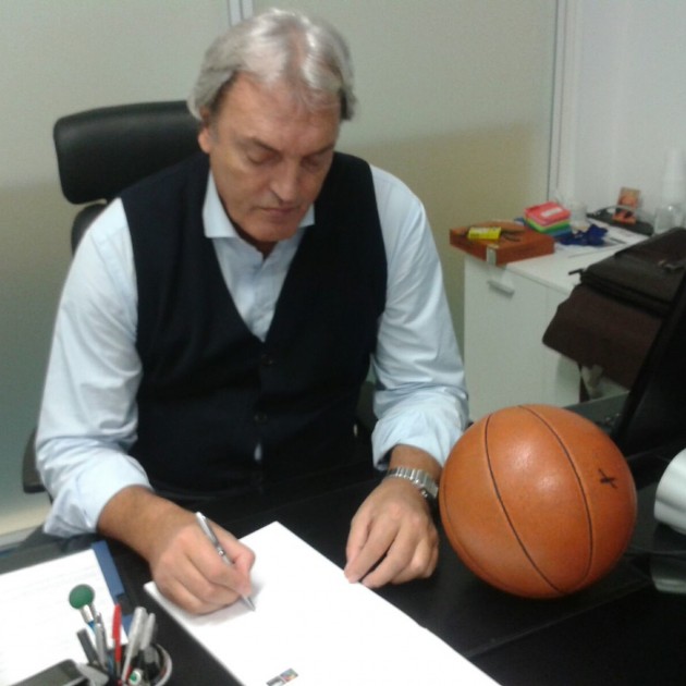 D.Meneghin last match basketball - signed